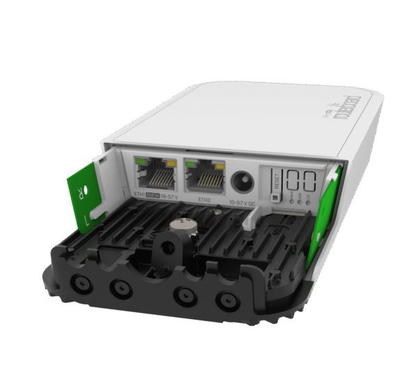 27578-2965_wap20ac20lite6201.png MikroTik wAP ac LTE6 kit Wireless Access Point, 2.4GHz/5GHz, LTE CAT6 modem, utor za microSIM, outdoor case, RouterOS L4 (RBwAPGR-5HacD2HnD&R11e-LTE6)