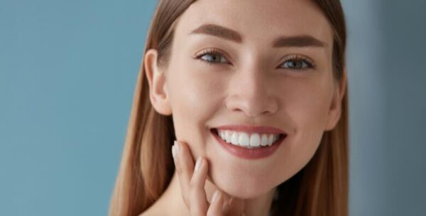 Smile Line estetska korekcija zubnog mesa - poklonite si estetski privlačan<b...