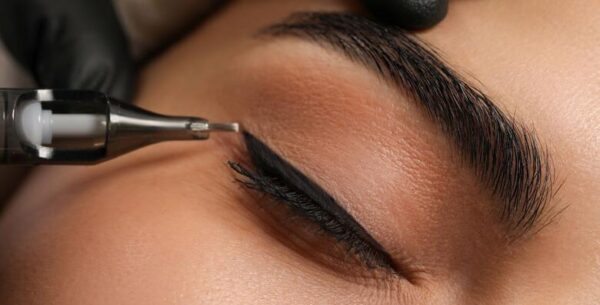 Trajna šminka na očima - svakodnevno zavodljiv izgled uz klasični eyeliner, s...