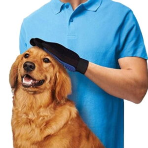 Rukavica za češljanje pasa i mački