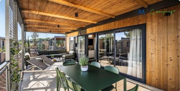 Kamp Koversada Covered 4* - 2 noćenja za 4 osobe i 1 dijete do <br>11,99 godi... – Jadran ponuda