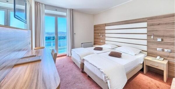 Proljeće i jesen u Šibeniku - 2 noćenja s polupansionom za dvoje<br> u Hotelu... – Jadran ponuda