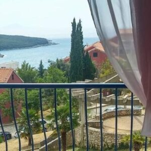 LJETO U DUGOJ UVALI - opustite se u Istri uz 7 noćenja za 3 do 5<br> osoba u ... – Jadran ponuda